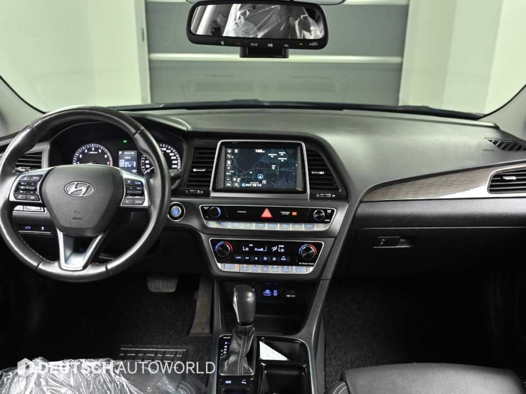 HYUNDAI Sonata - Vista 7
