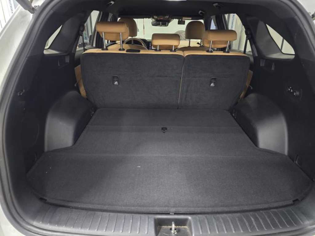 KIA Sorento - Vista 12