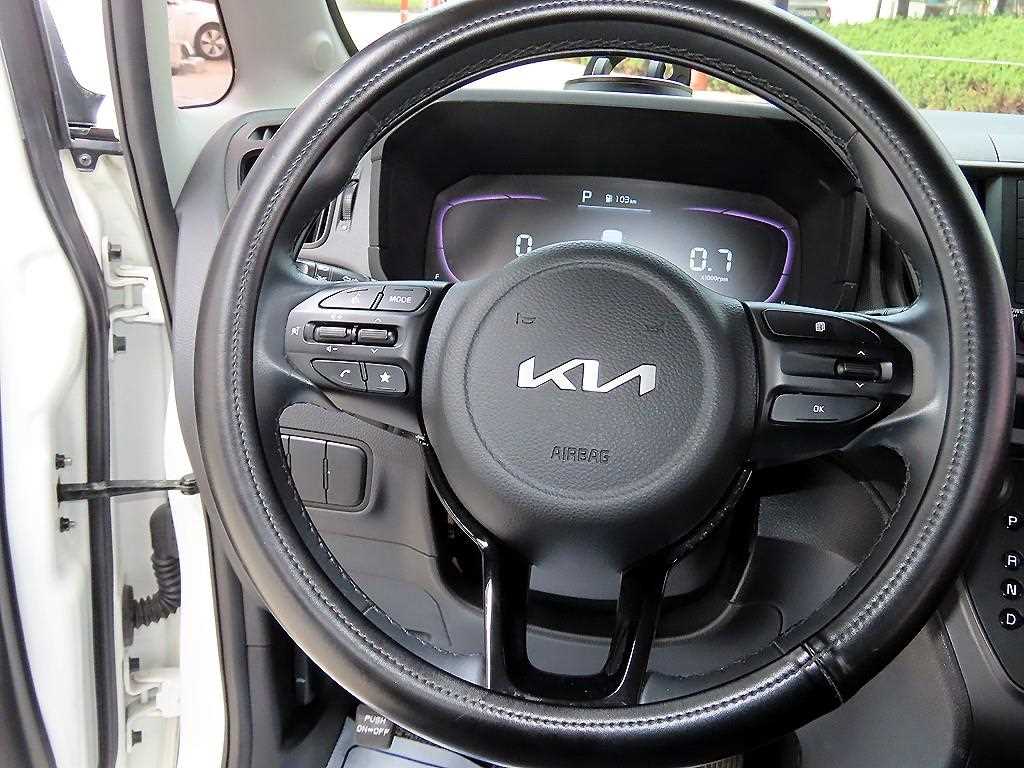 KIA Ray - Vista 8