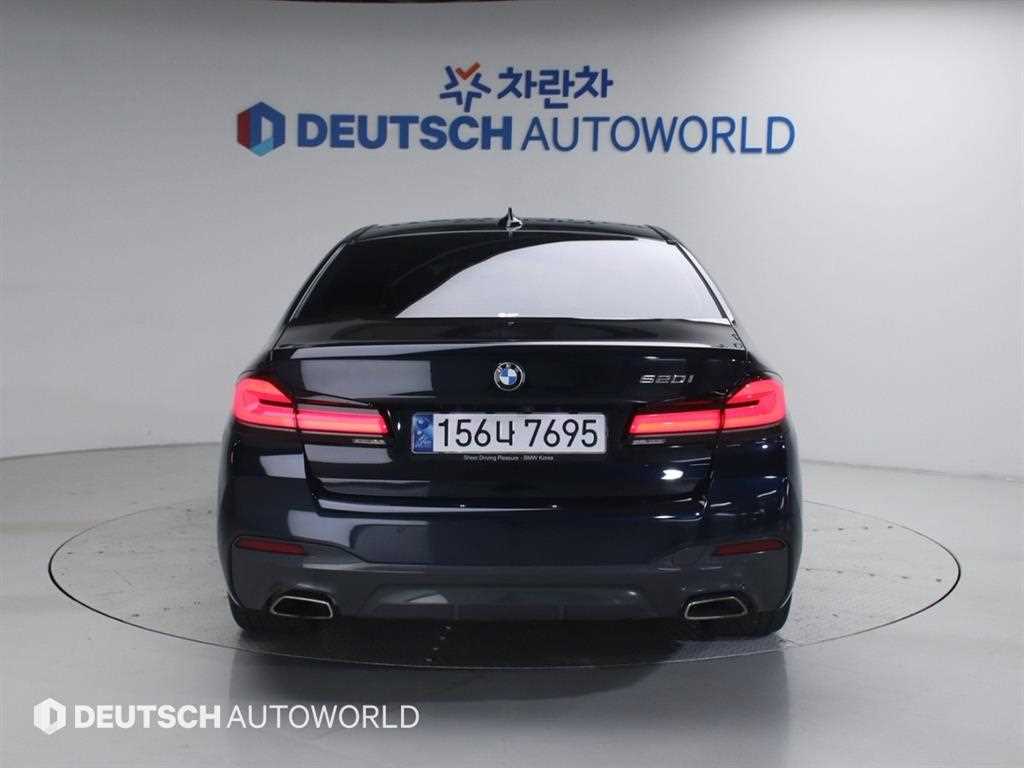BMW 5 Series - Vista 4