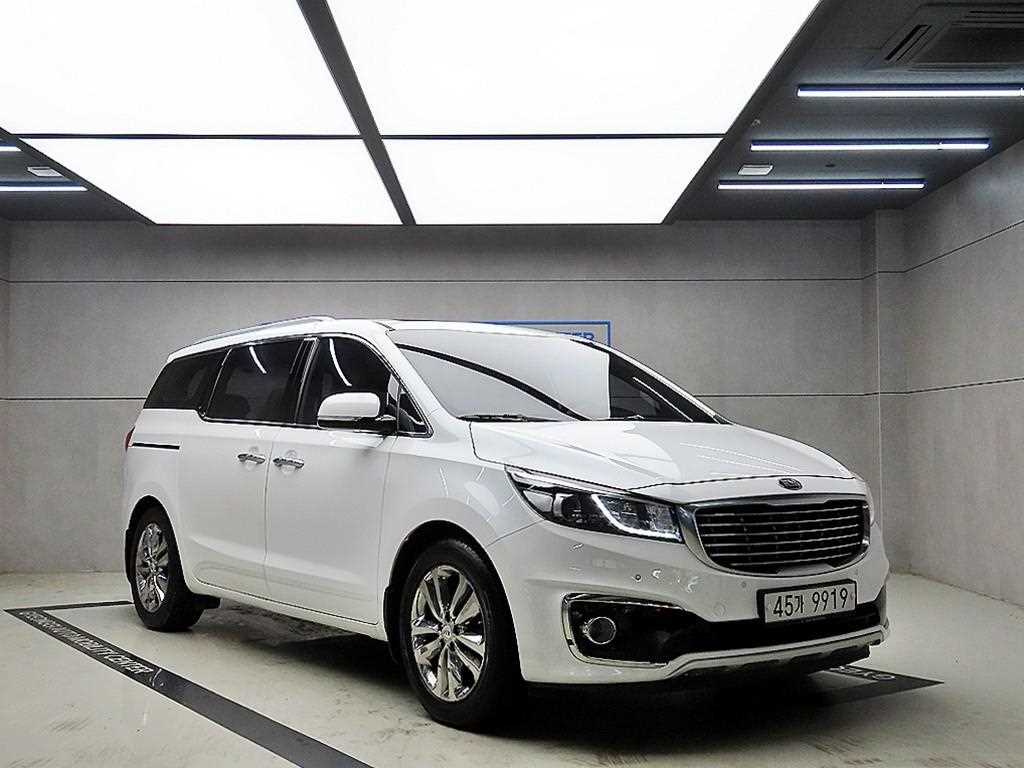 KIA Carnival 2018 - Importación desde Corea - HF Imports Iquique - Foto 1