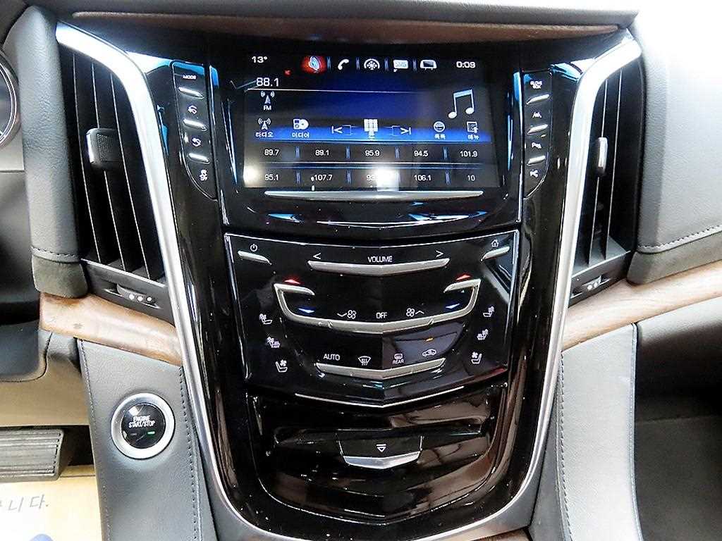 Cadillac Escalade - Vista 12