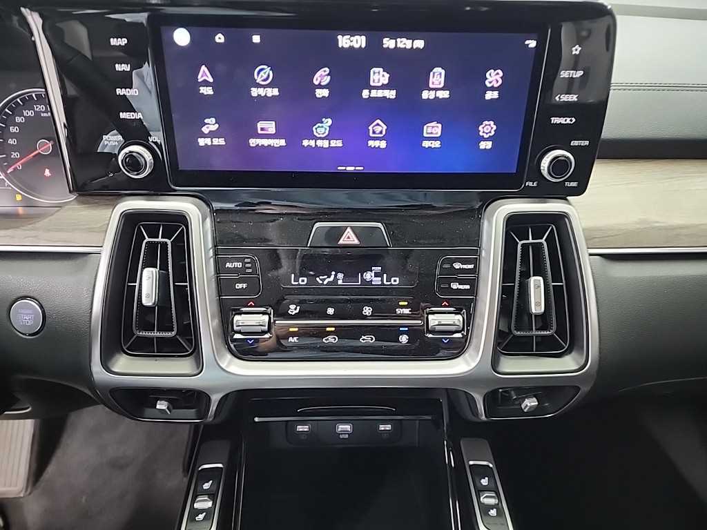 KIA Sorento - Vista 10