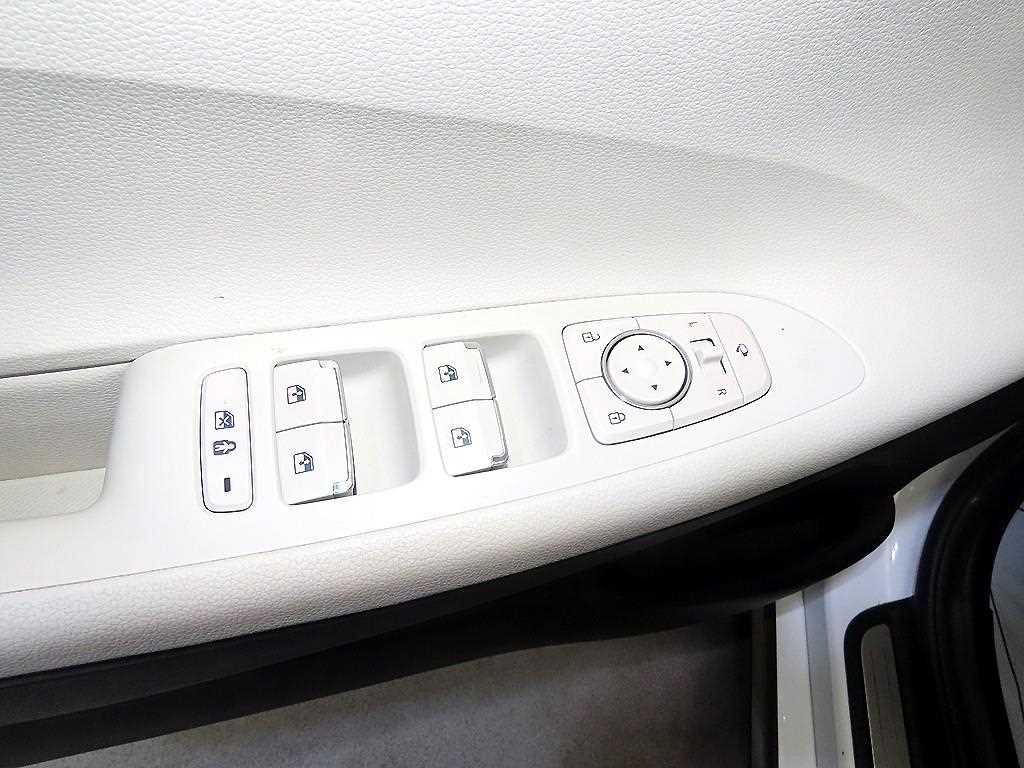 HYUNDAI Grandeur 2022 Blanco - Importación desde Corea - HF Imports Iquique - Foto 13