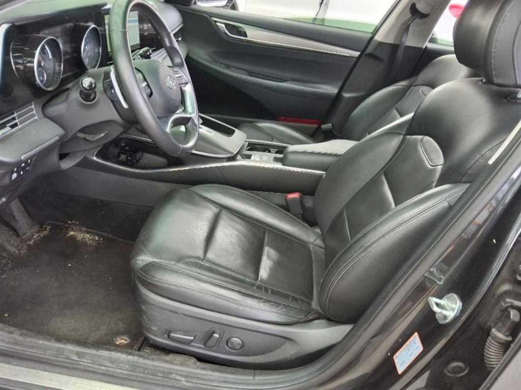 HYUNDAI Grandeur - Vista 9