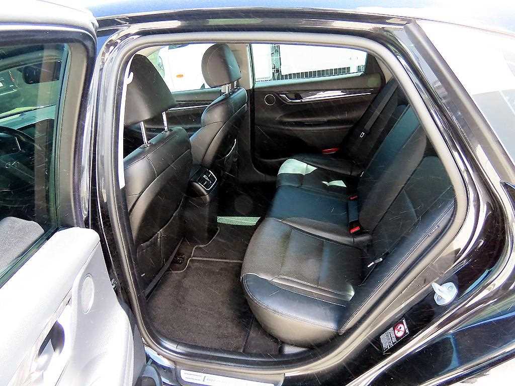 HYUNDAI Grandeur - Vista 6