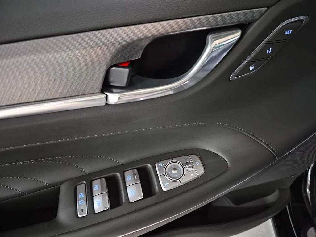 HYUNDAI Grandeur - Vista 12