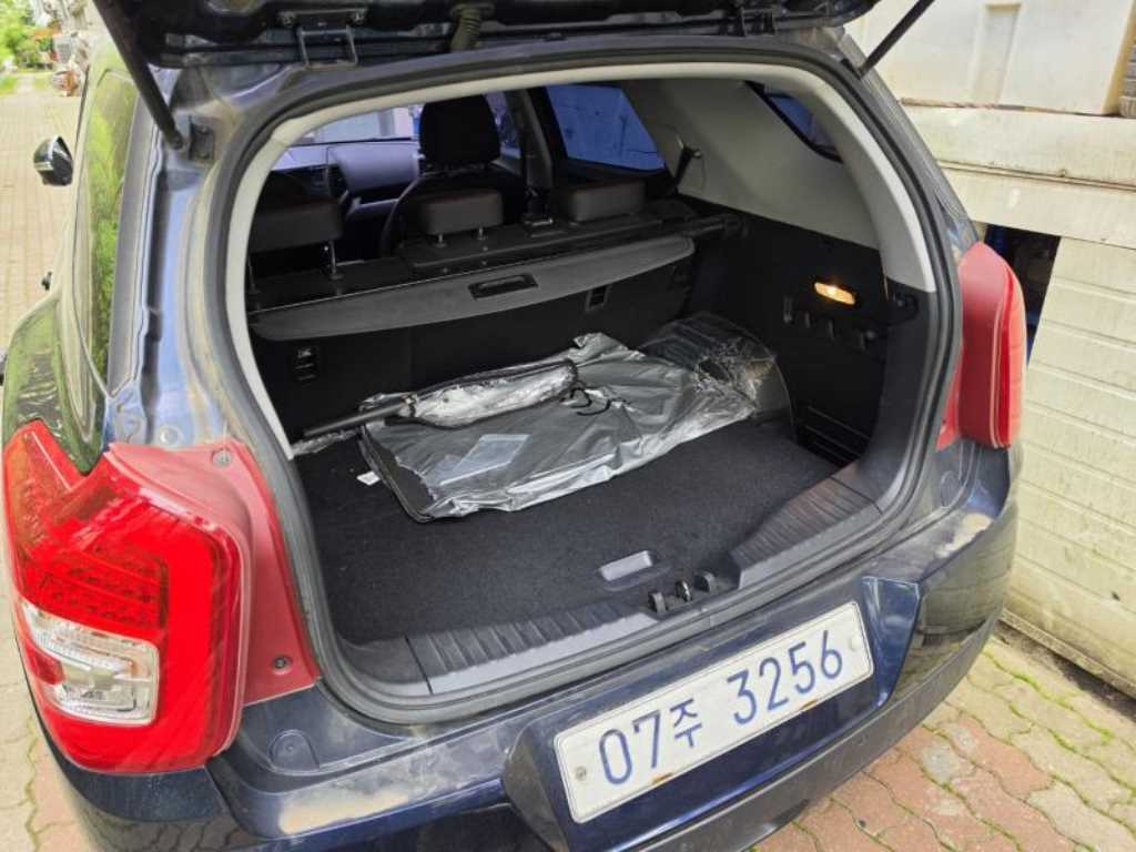 Ssangyong Tivoli - Vista 12