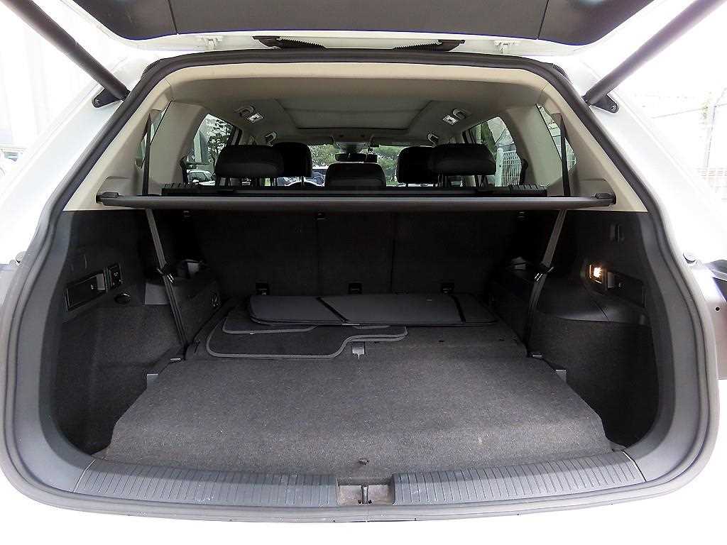 Volkswagen Tiguan 2020 Blanco - Importación desde Corea - HF Imports Iquique - Foto 17