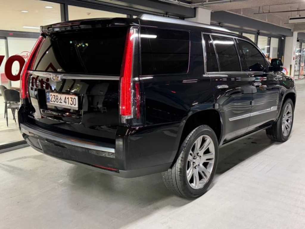 Cadillac Escalade - Vista 4