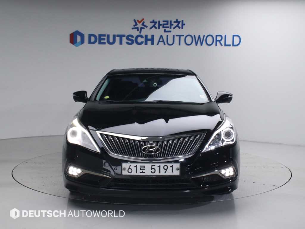 HYUNDAI Grandeur - Vista 3