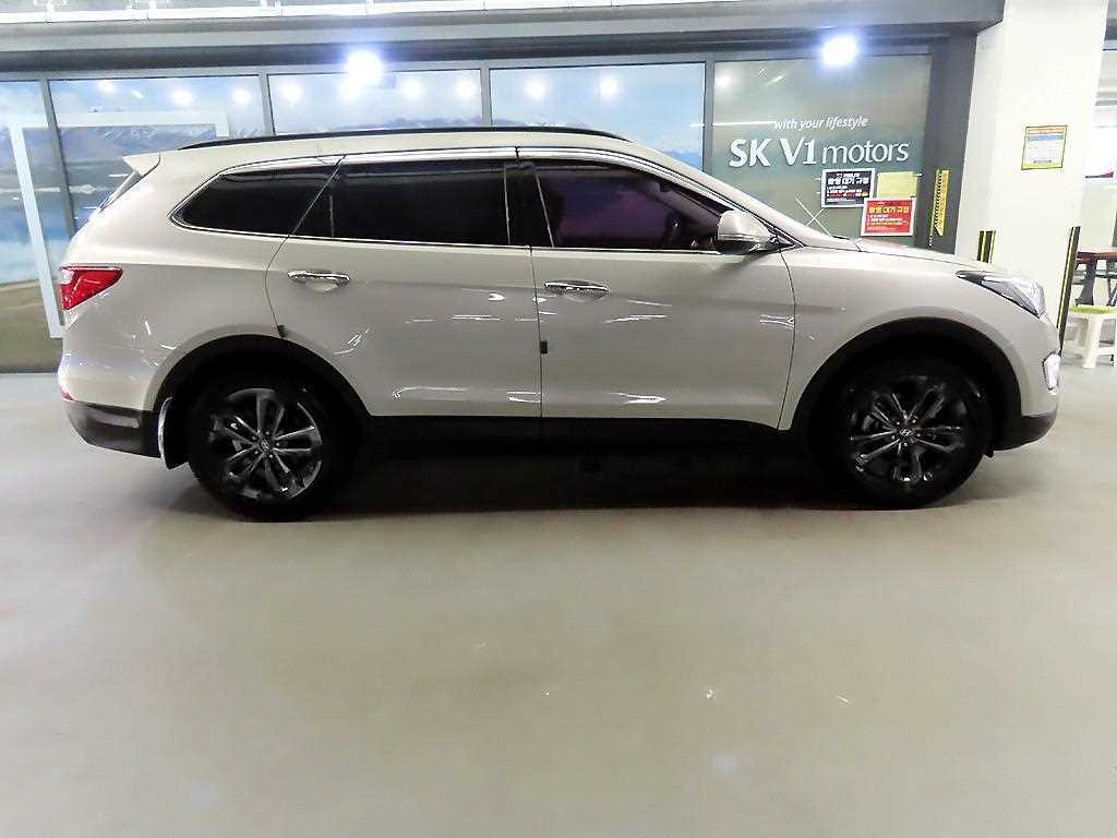 HYUNDAI Maxcruz - Vista 3