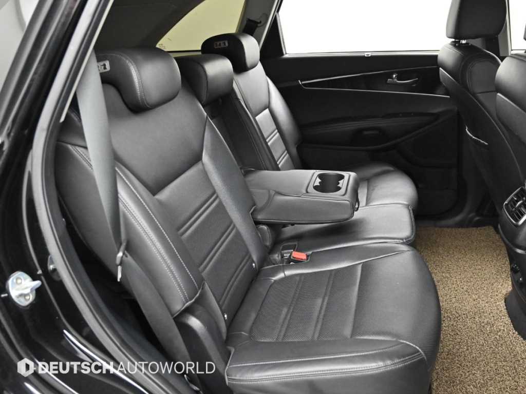KIA Sorento - Vista 12