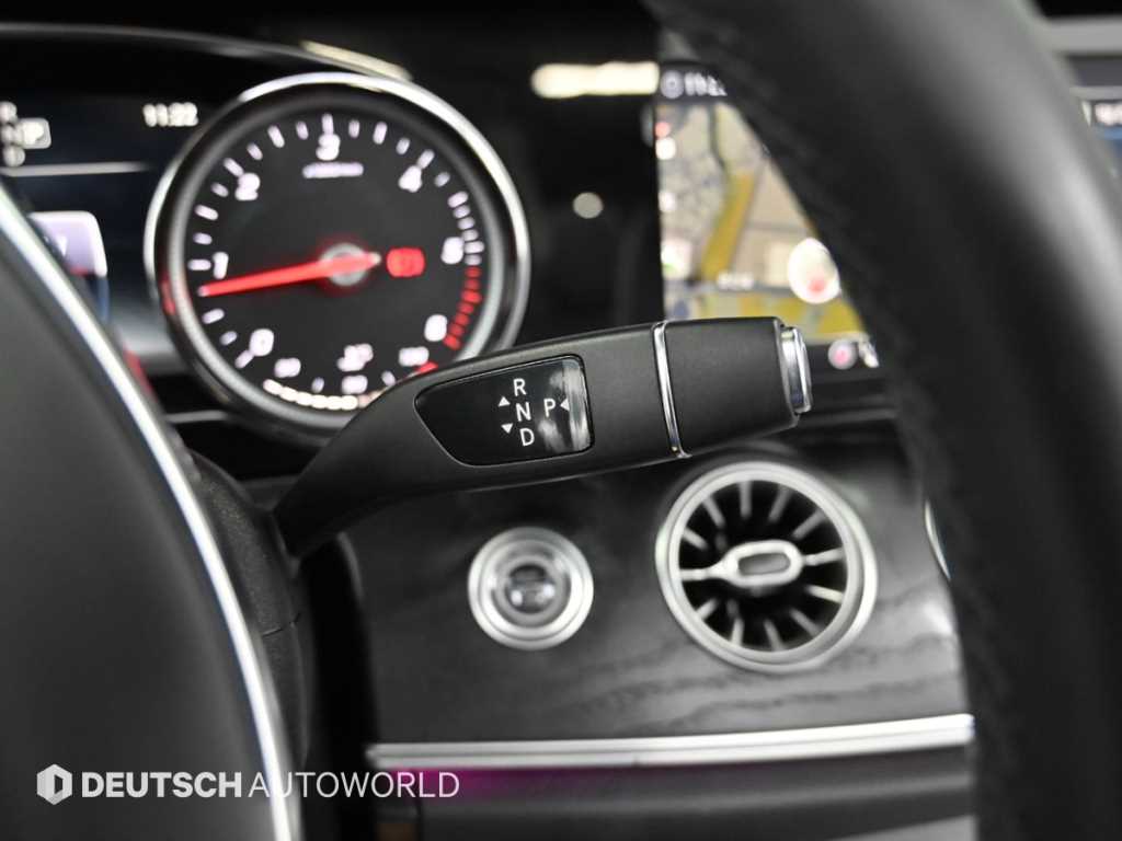 Mercedes Benz E class - Vista 9