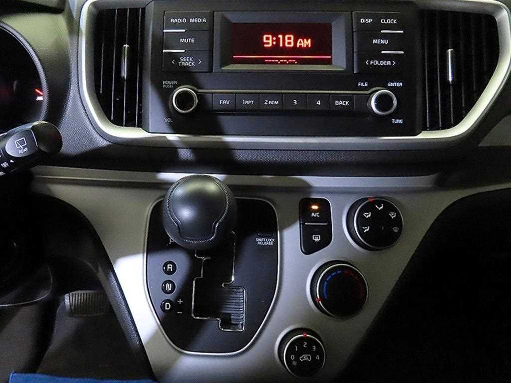 KIA Ray - Vista 10