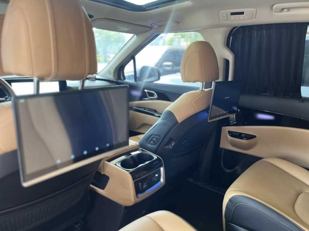 KIA Carnival - Vista 4