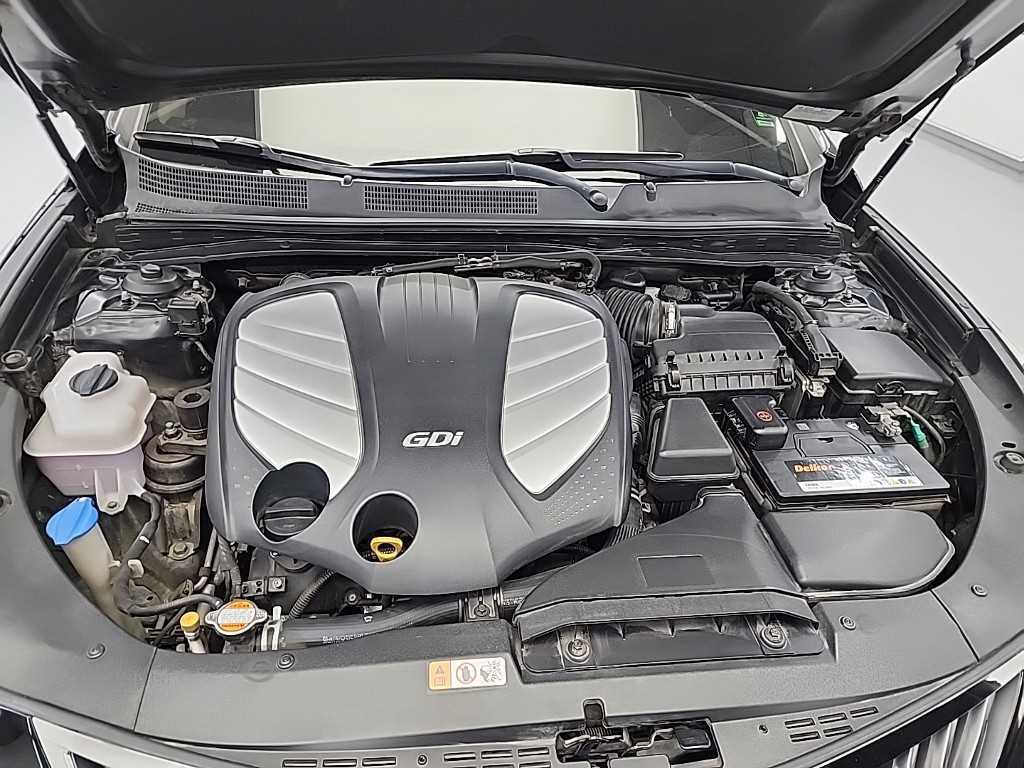 HYUNDAI Grandeur - Vista 5