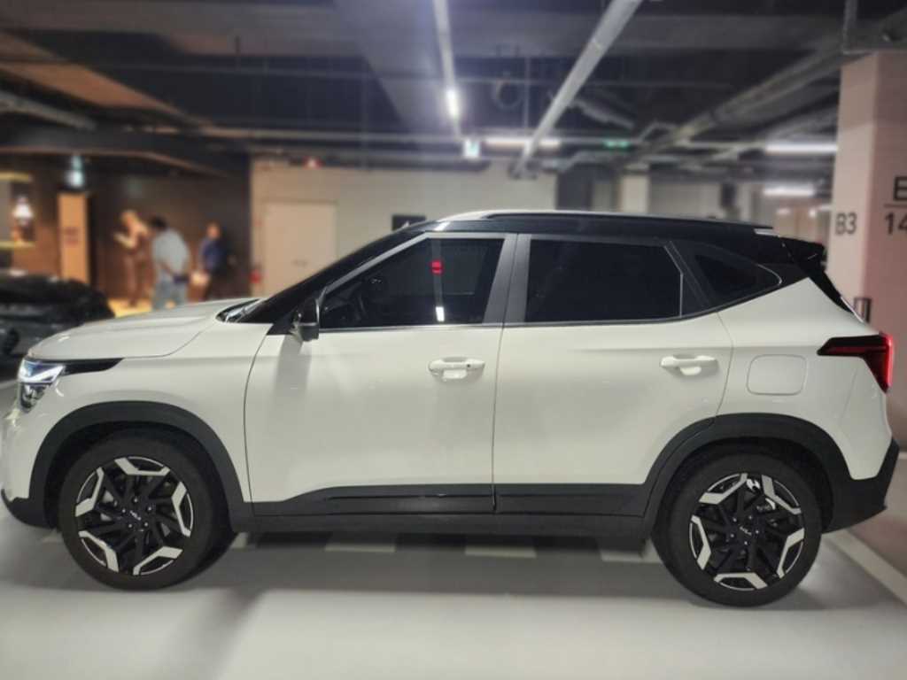 KIA Seltos - Vista 3