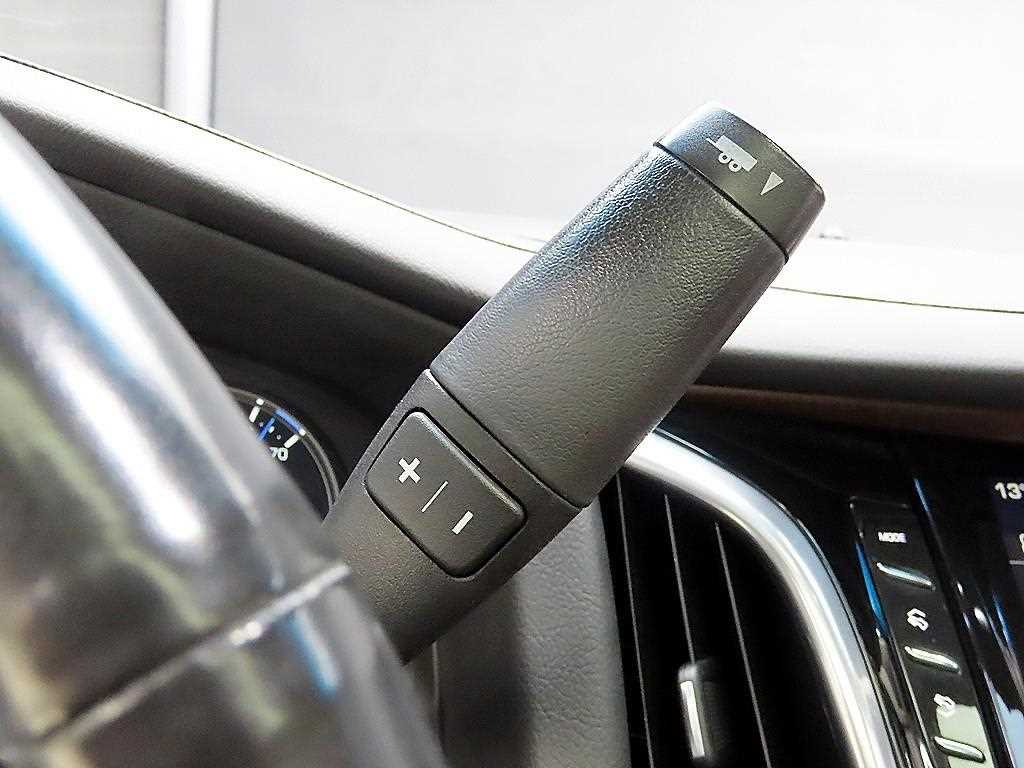 Cadillac Escalade - Vista 8