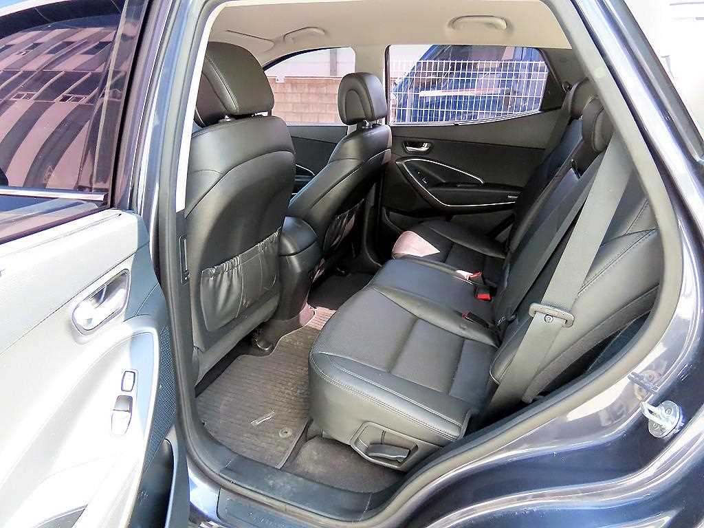 HYUNDAI Santa Fe - Vista 6