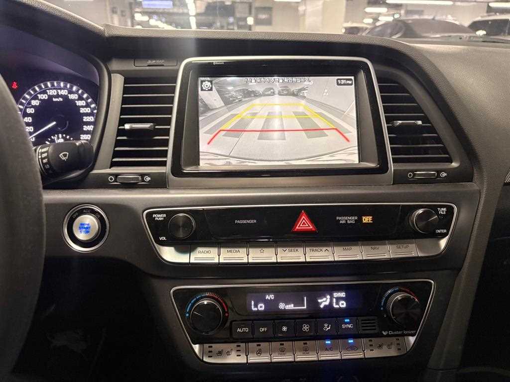 HYUNDAI Sonata - Vista 10