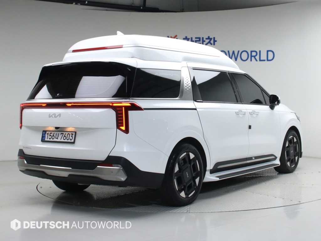 KIA Carnival - Vista 2