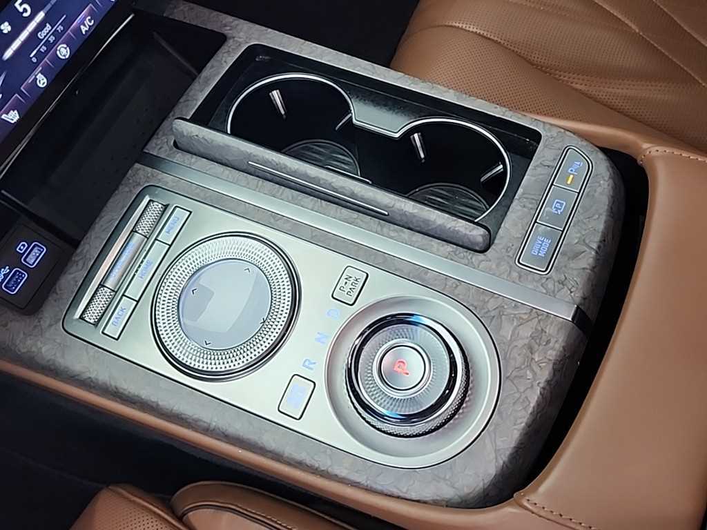 Genesis G80 - Vista 8