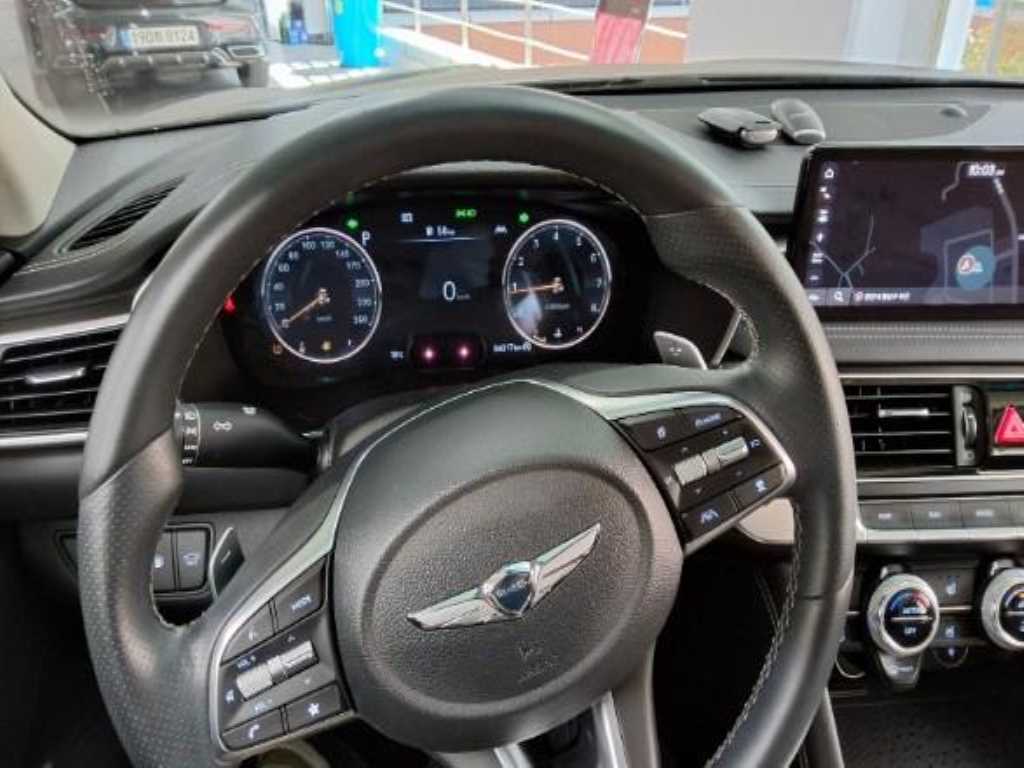 Genesis G70 - Vista 4
