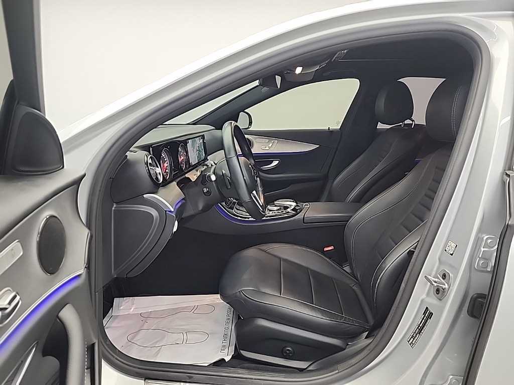 Mercedes Benz E class - Vista 11
