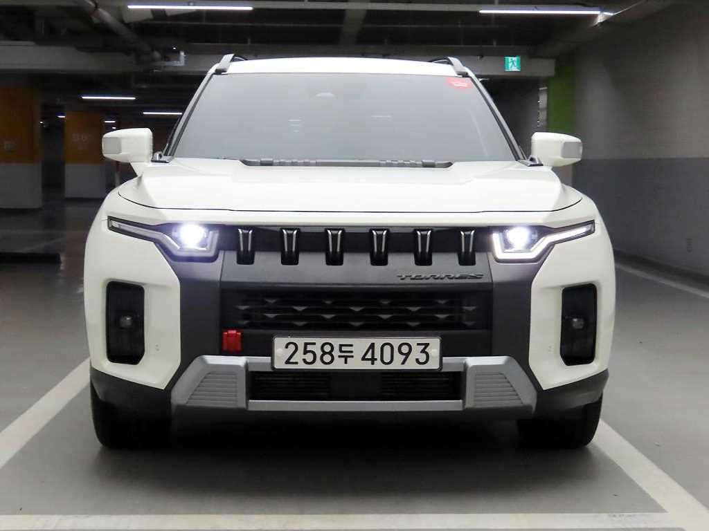 Ssangyong Torres 2023 Blanco - Importación desde Corea - HF Imports Iquique - Foto 1