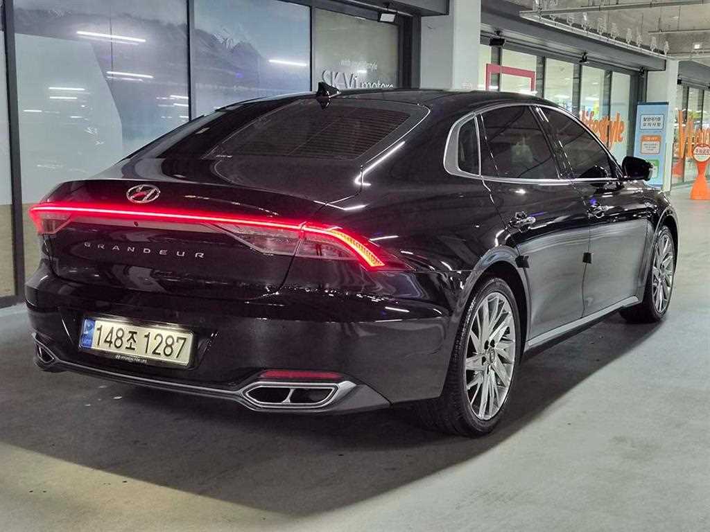 HYUNDAI Grandeur - Vista 4
