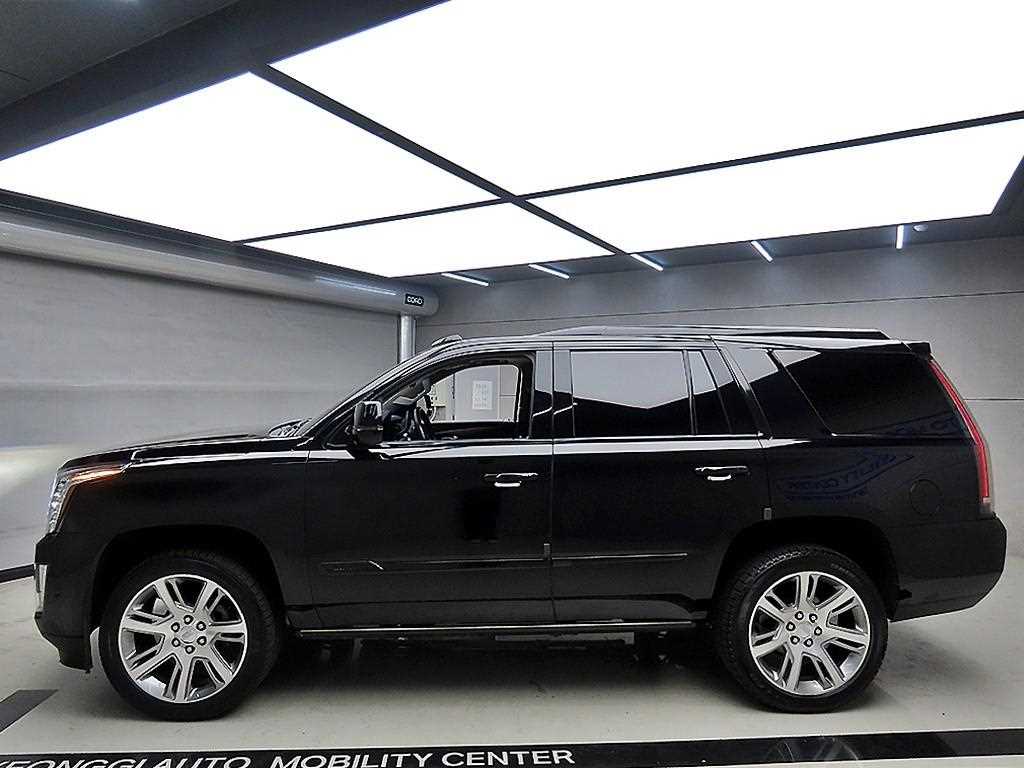 Cadillac Escalade - Vista 3
