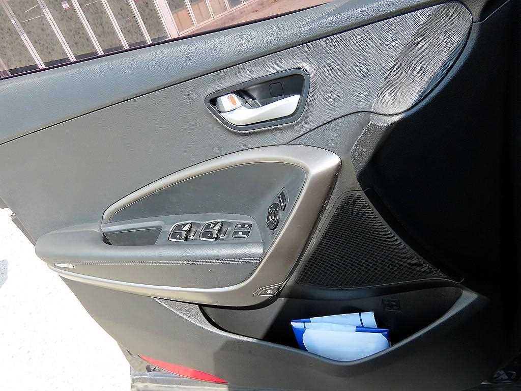 HYUNDAI Santa Fe - Vista 11