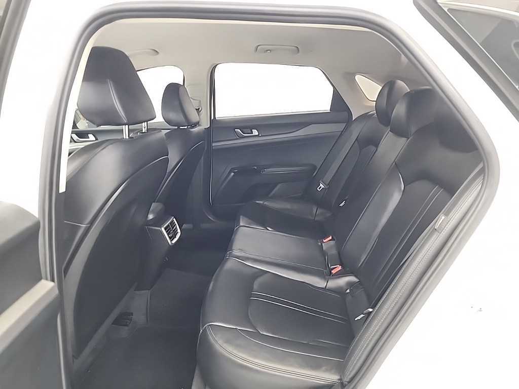 KIA K5 - Vista 12