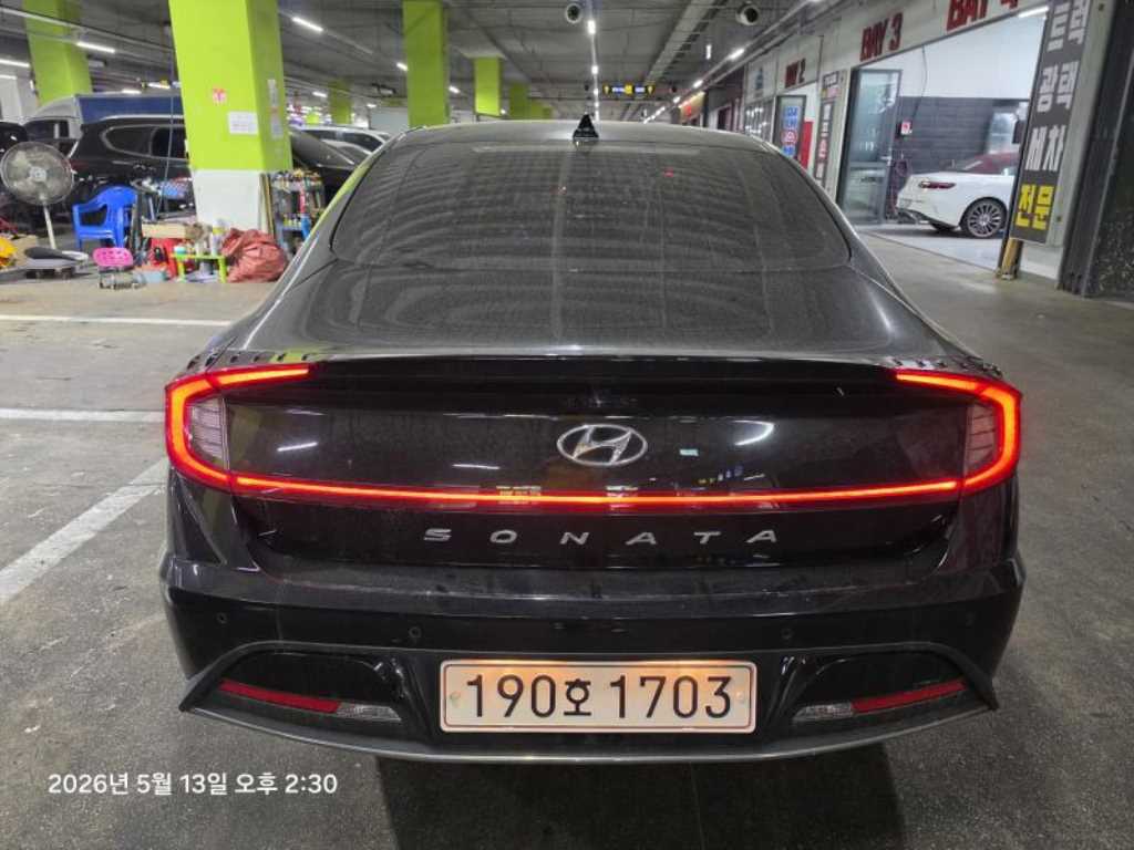HYUNDAI Sonata - Vista 3