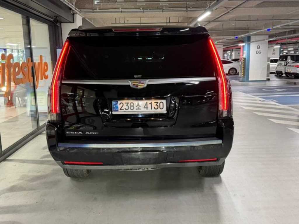 Cadillac Escalade - Vista 5
