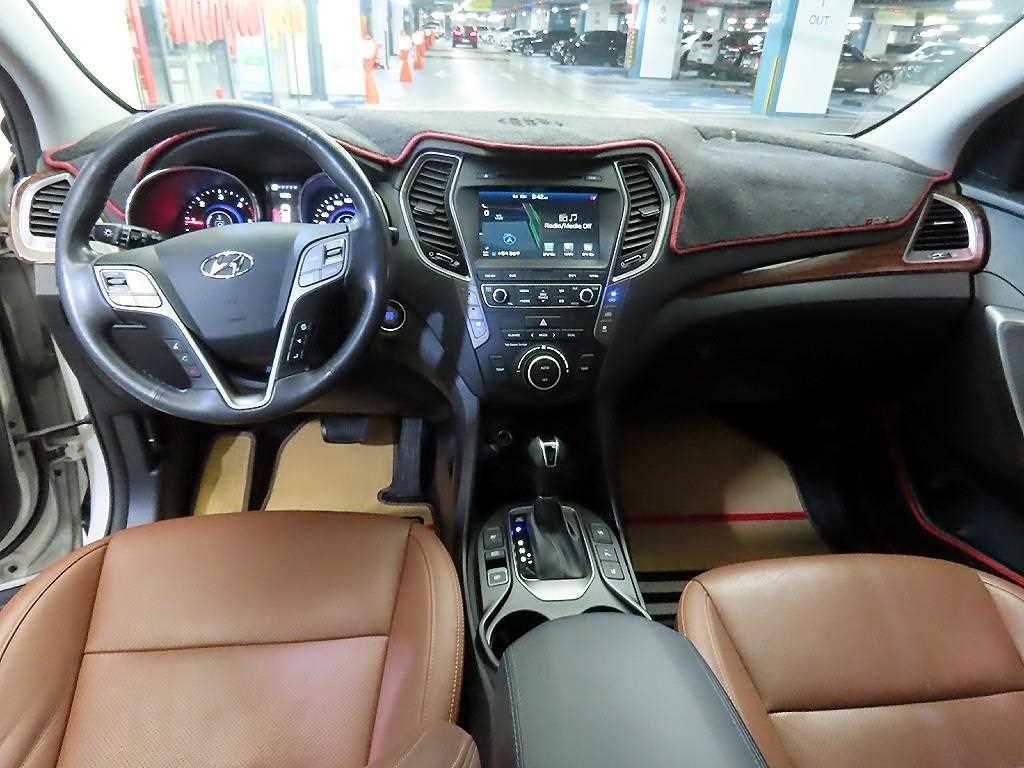 HYUNDAI Maxcruz - Vista 10