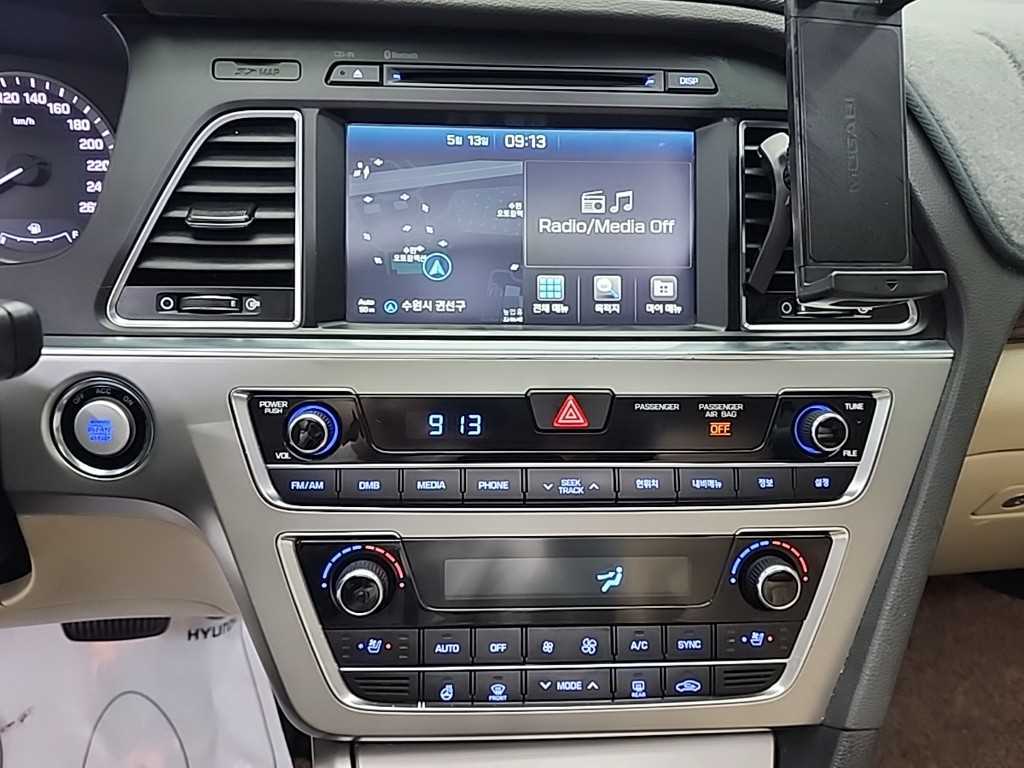 HYUNDAI Sonata - Vista 10