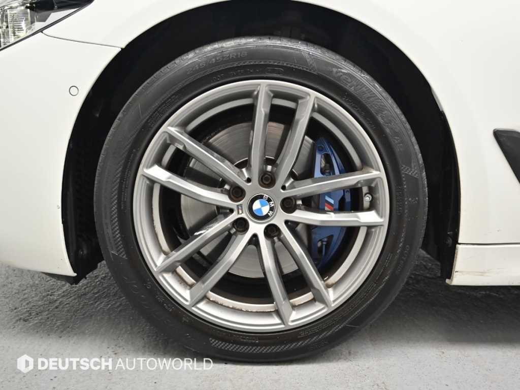 BMW 5 Series - Vista 5