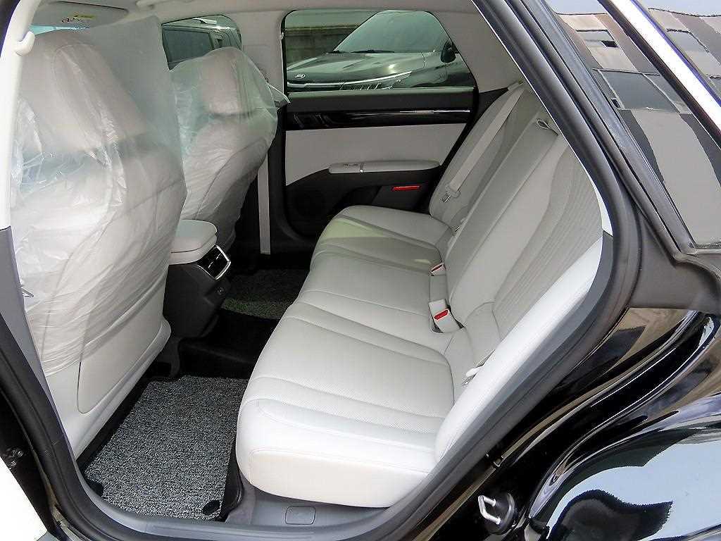 HYUNDAI Grandeur - Vista 6