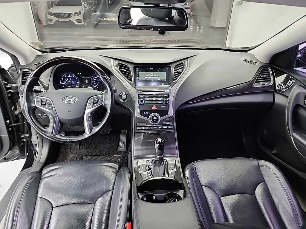 HYUNDAI Grandeur - Vista 7