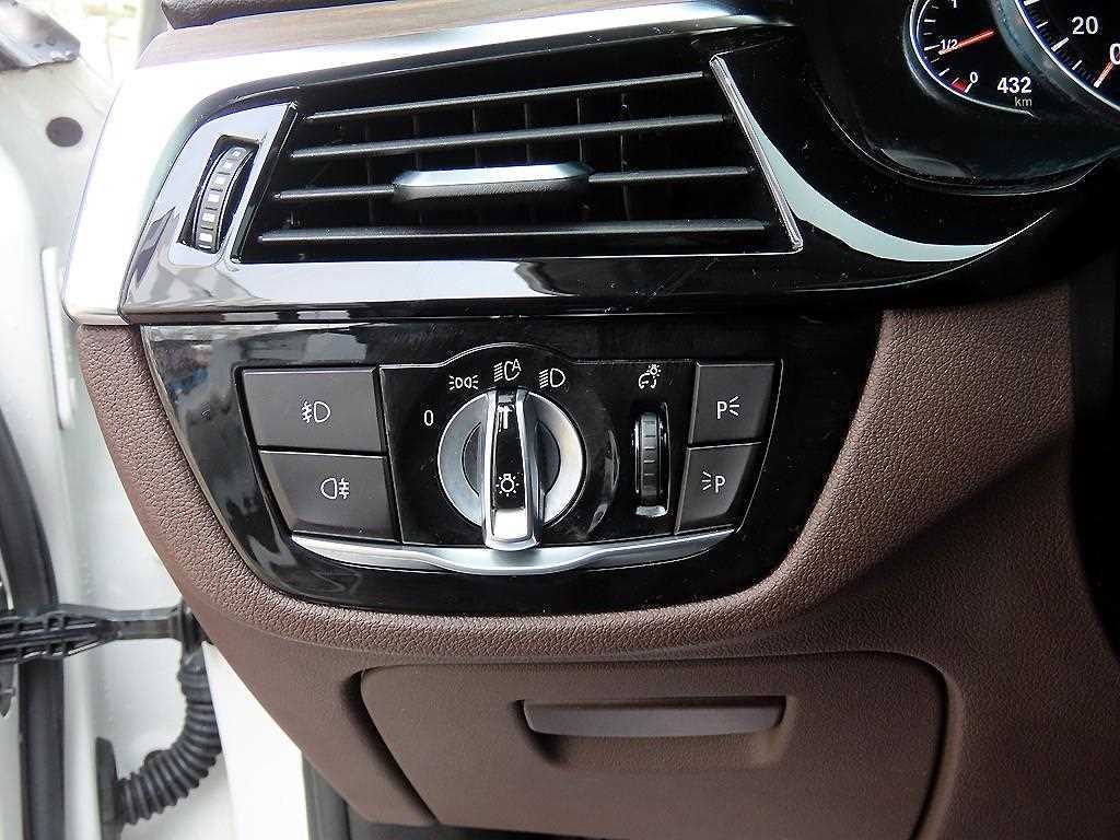 BMW 5 Series 2018 Blanco - Importación desde Corea - HF Imports Iquique - Foto 13
