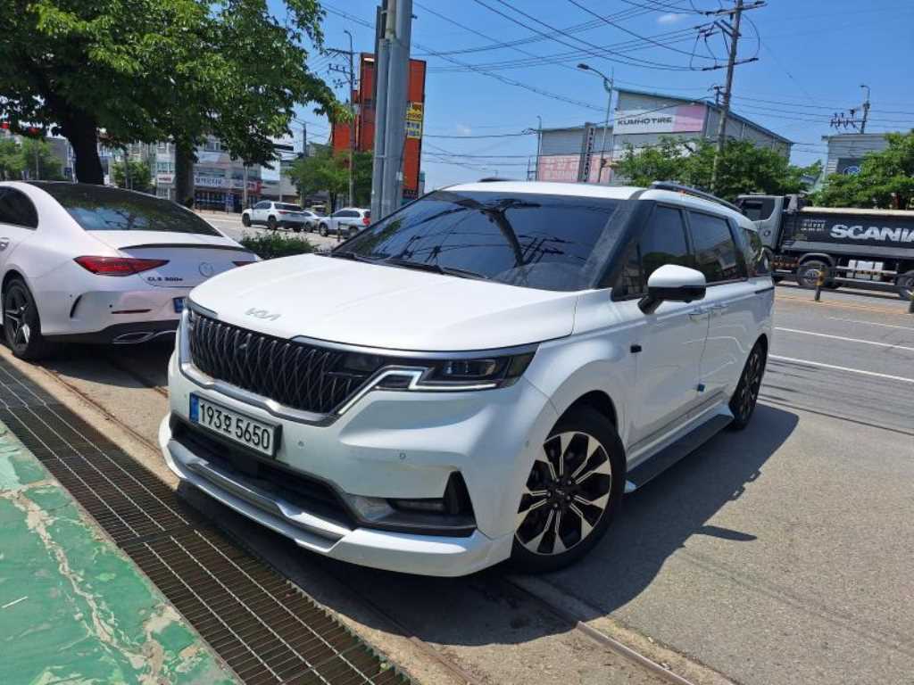 KIA Carnival - Vista 2