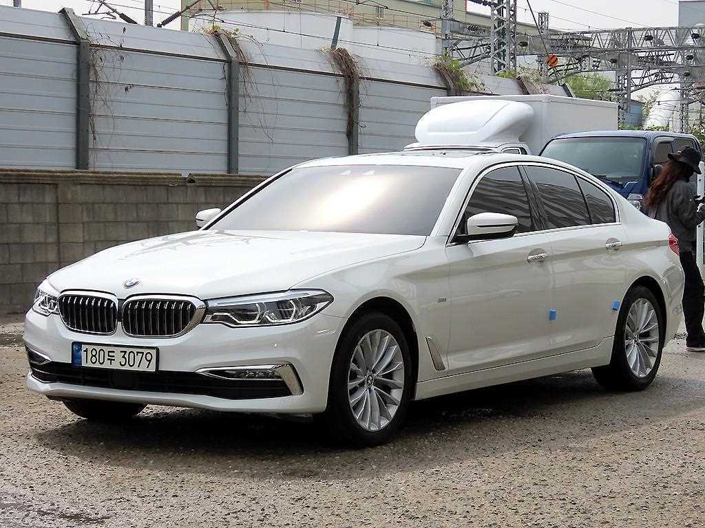 BMW 5 Series - Vista 2