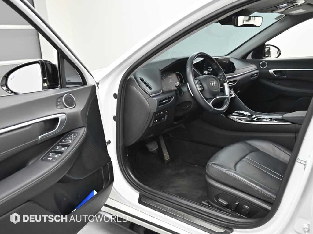 HYUNDAI Sonata - Vista 11
