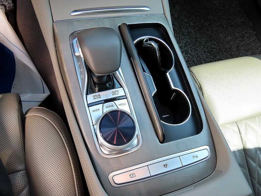 KIA K9 - Vista 11