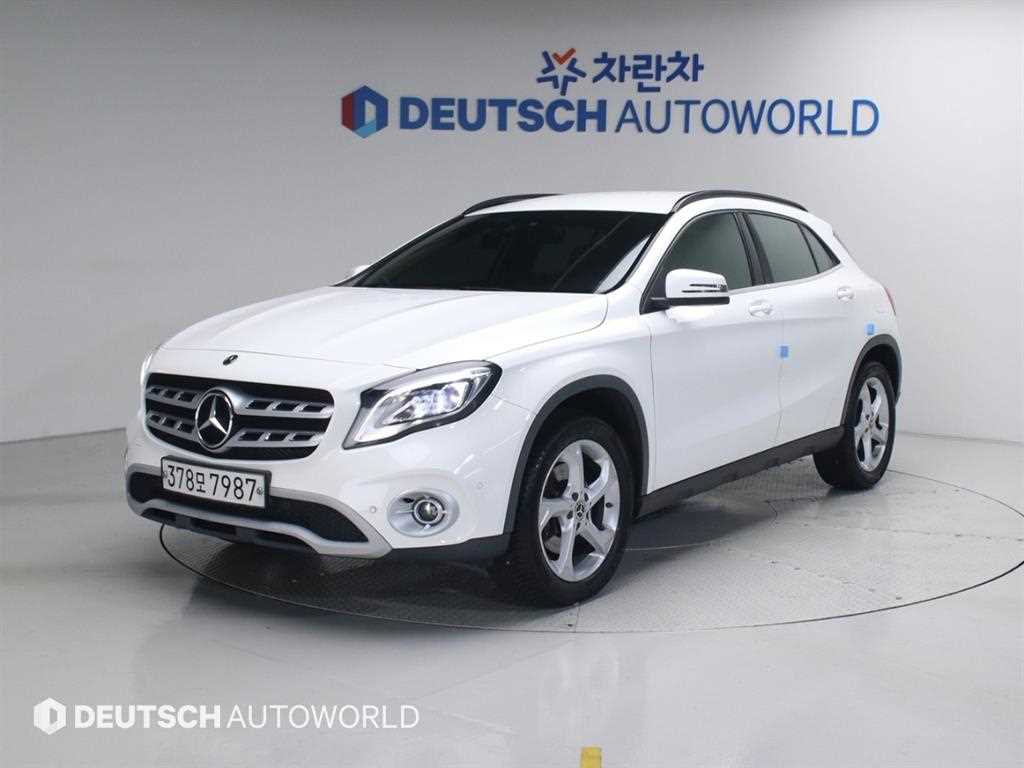 Mercedes Benz GLA Class 2019 Blanco - Importación desde Corea - HF Imports Iquique - Foto 1