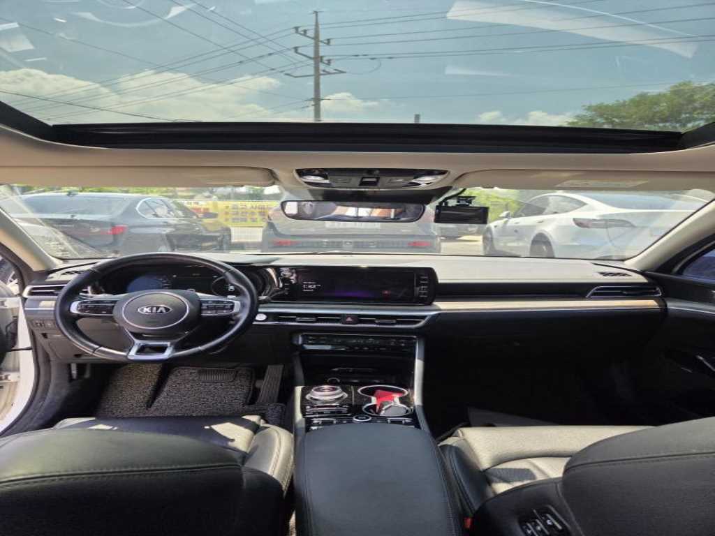 KIA K5 - Vista 6
