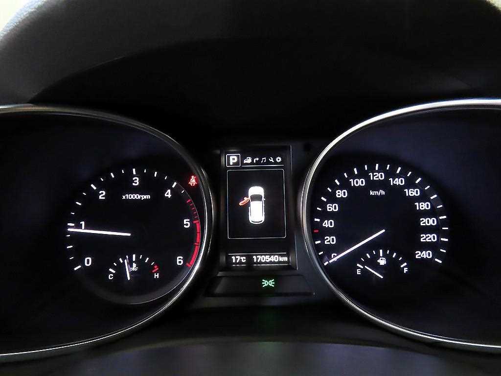 HYUNDAI Maxcruz - Vista 9