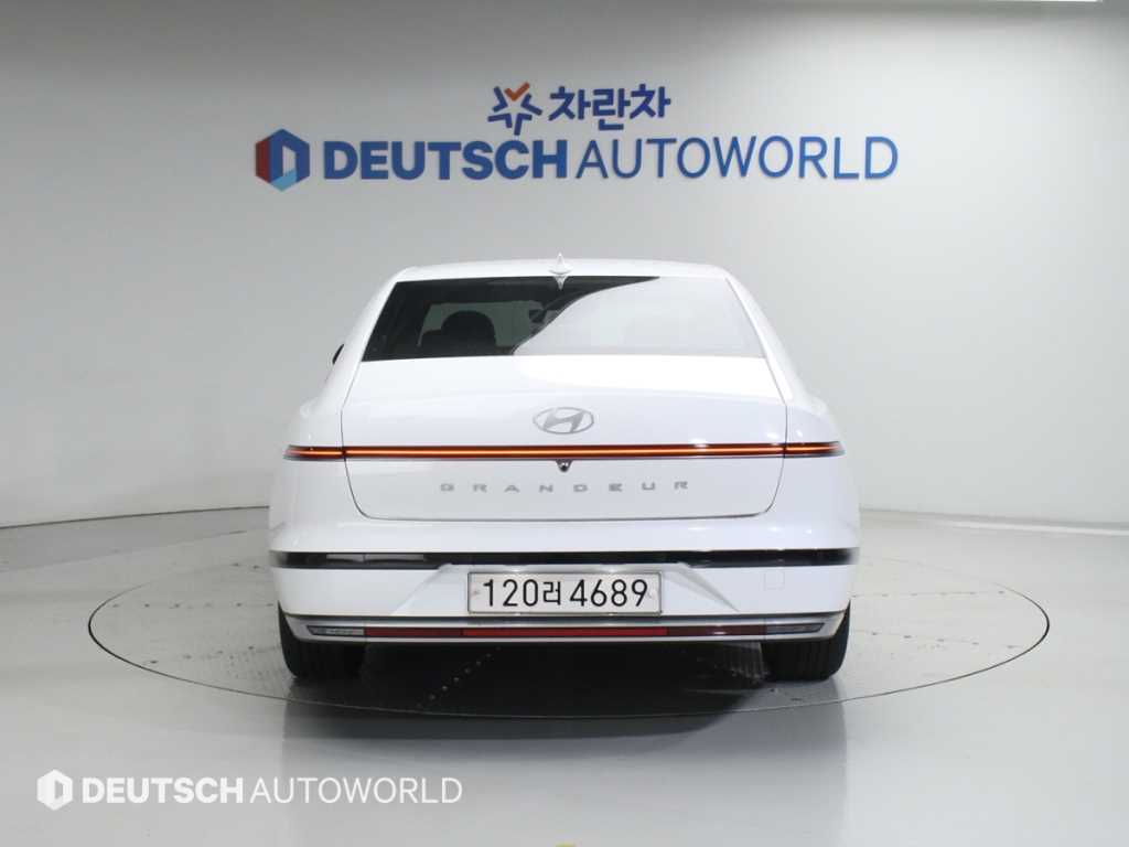 HYUNDAI Grandeur - Vista 4